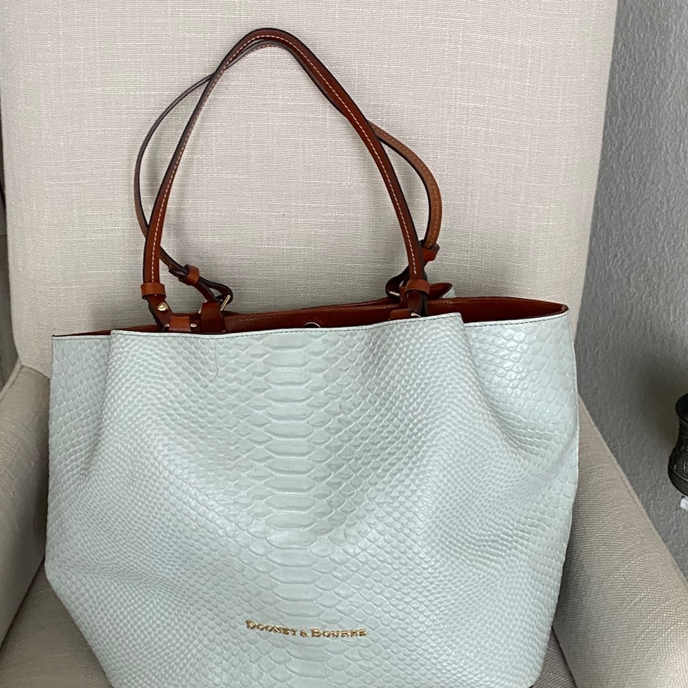 Dooney & Bourke Flynn bag